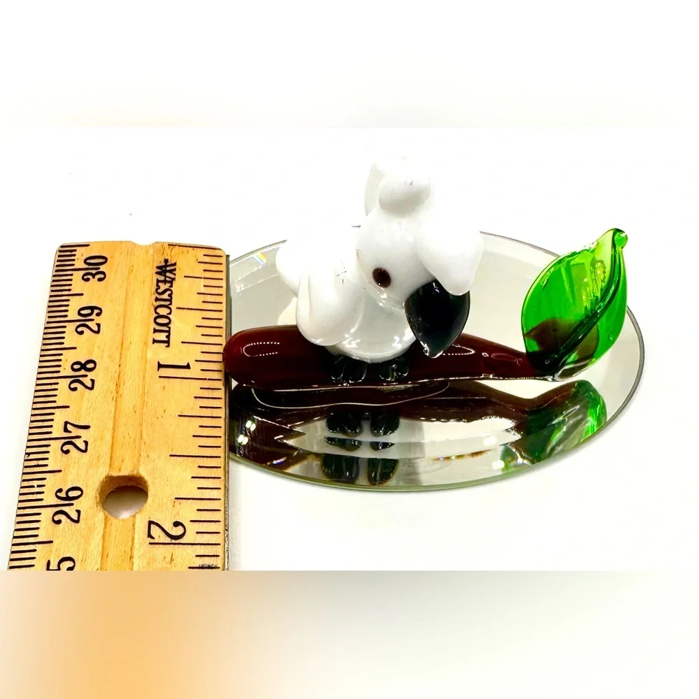 Cute Murano glass figurine of a white cockatoo on a branch-w/a Green Leaf Accent